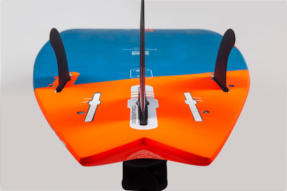 2022-Windsurf-Starboard-ultrakode-thin-rails-Key-Feature-780x520-1