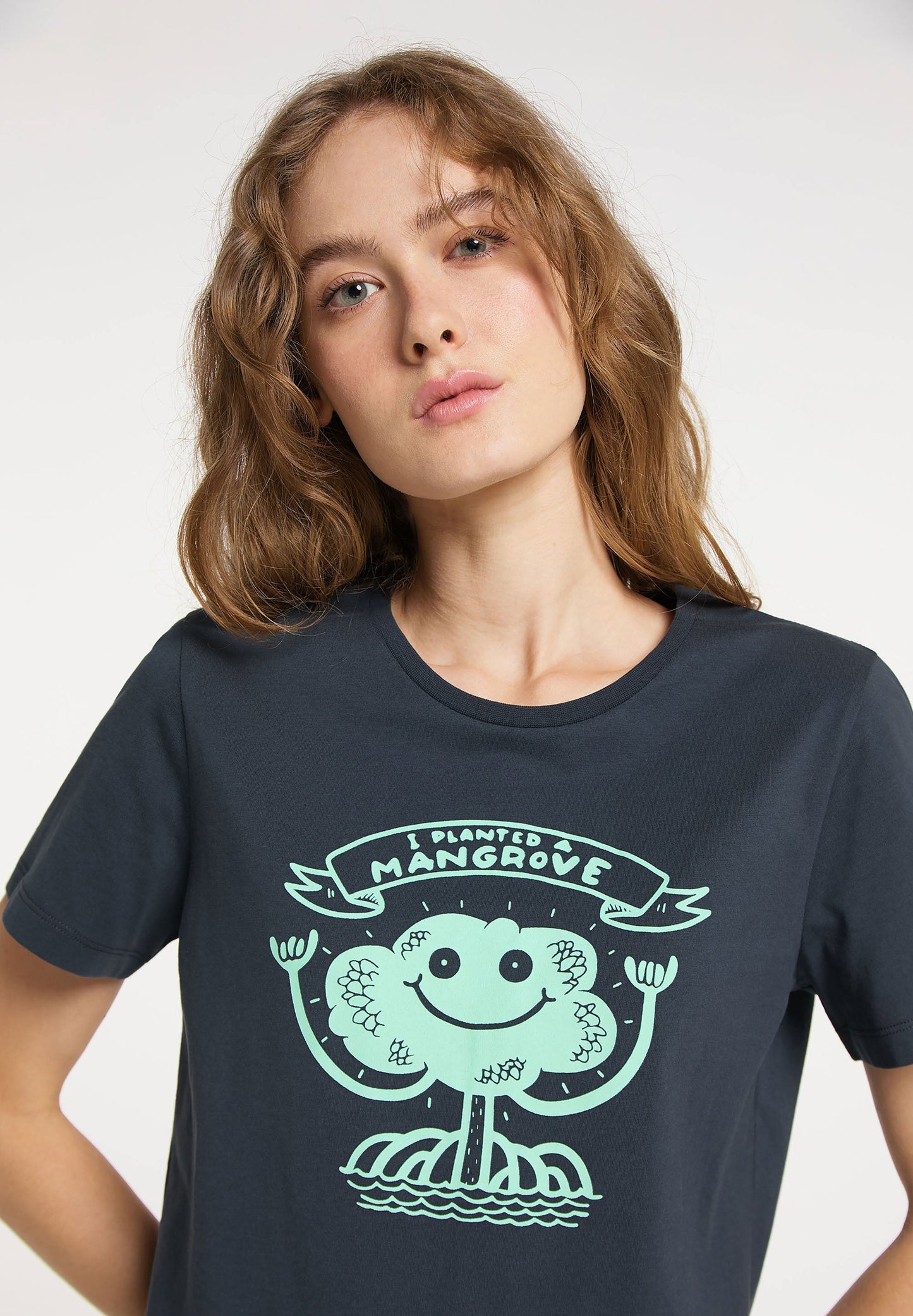 MANGROVE ROOT TEE