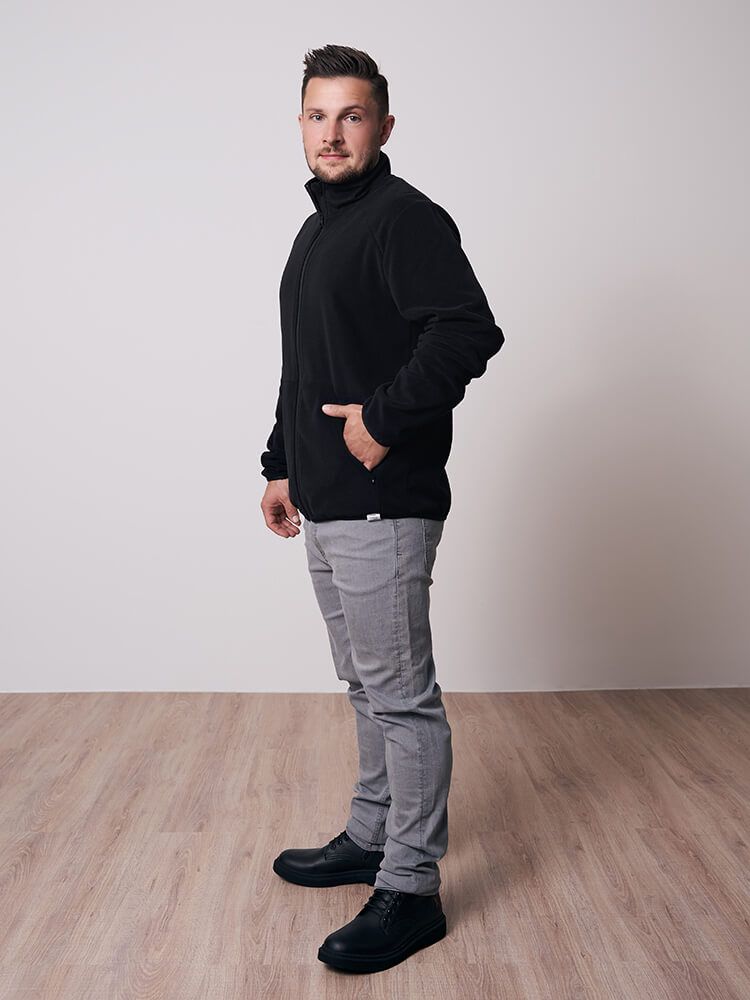 bleed-clothing-2128-eu-phoric-fleece-jacket-black-studio-02