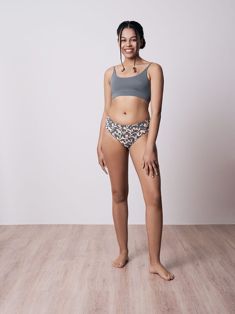 bleed-clothing-2290fb-econyl-bikini-pants-grey-peach-studio-01