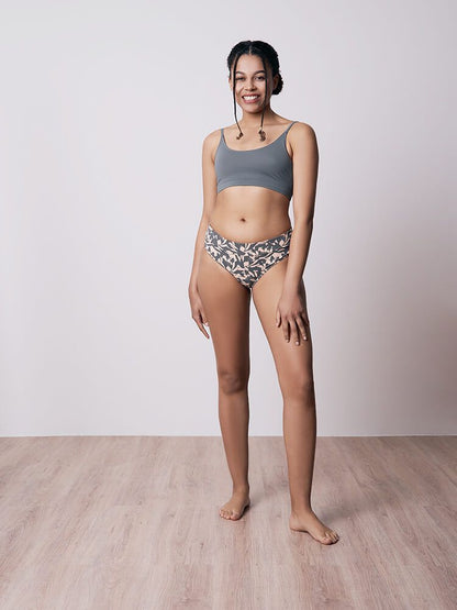 bleed-clothing-2290fb-econyl-bikini-pants-grey-peach-studio-01