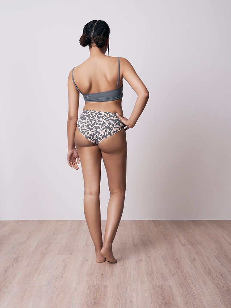 bleed-clothing-2290fb-econyl-bikini-pants-grey-peach-studio-02