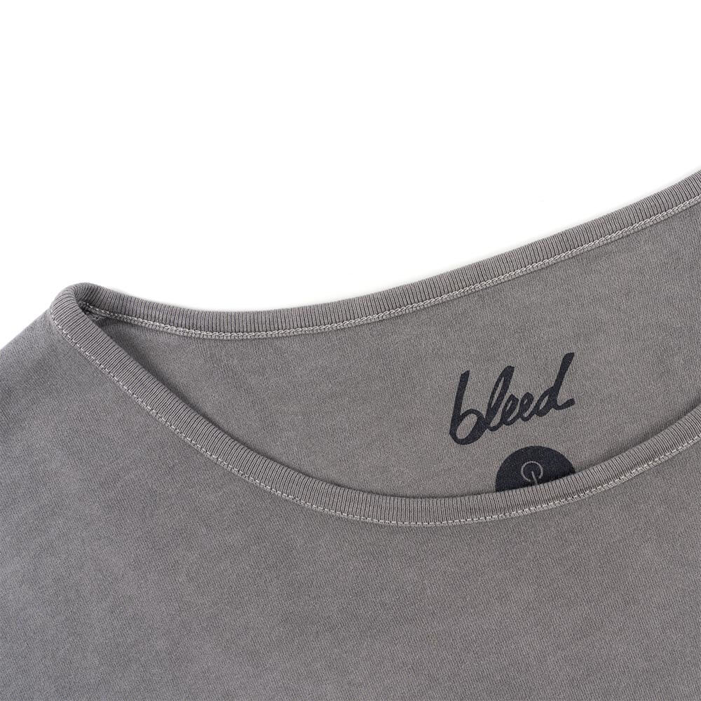 bleed-clothing-2304-natural-dye-t-shirt-grey-detail-01