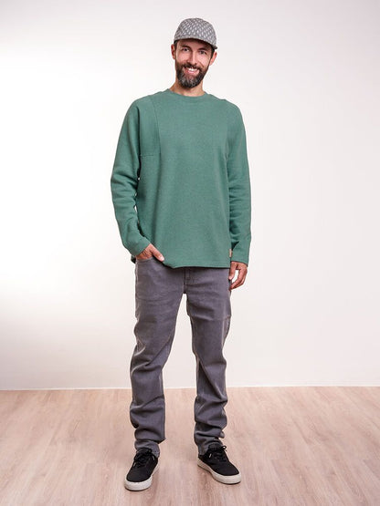 bleed-clothing-2315-dolman-sweater-green-studio-01