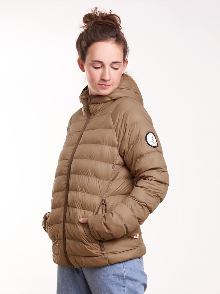 bleed-clothing-2379f-thermo-fluff-bio-jacket-brown-studio-02