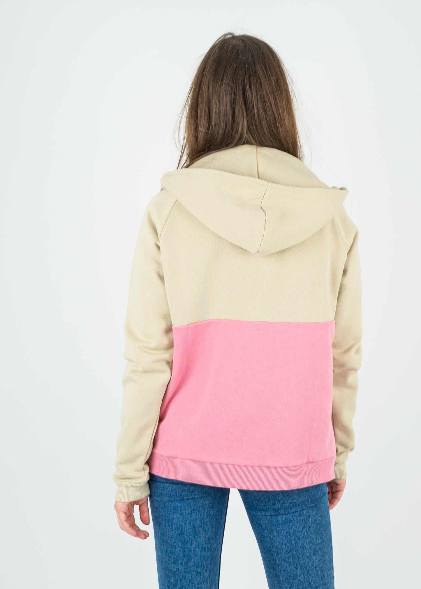 Unser Model Katy ist <strong>168 cm</strong> groß und trägt <strong>Größe S</strong>.#